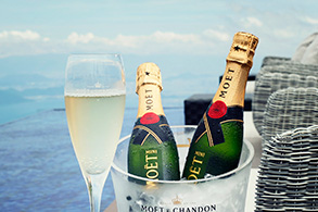 グルメ・スイーツ　Infinity Lounge